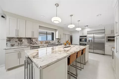 15130 SW 164th Ter, Miami, FL 33187
