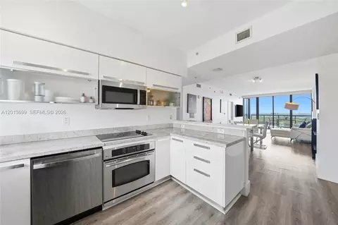 Kitchen - 601 NE 36th St #2707, Miami, FL 33137 photo 3 of 3