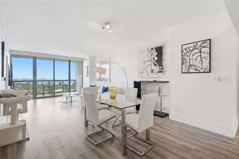 Dining - 601 NE 36th St #2707, Miami, FL 33137 photo 2 of 3
