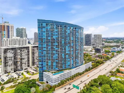 601 NE 36th St #2707, Miami, FL 33137