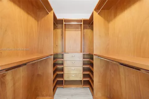 Other - 601 NE 36th St #2707, Miami, FL 33137 photo 2 of 5