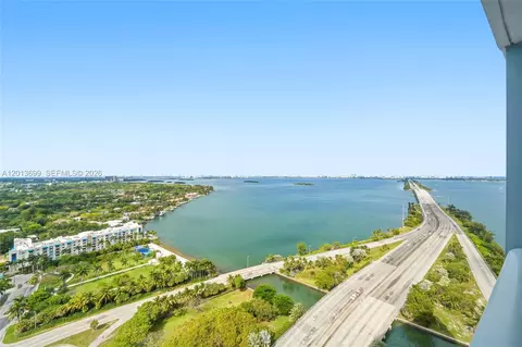 View/Area - 601 NE 36th St #2707, Miami, FL 33137 photo 7 of 11