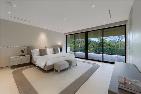 Bedroom - 6701 SW 101st St, Pinecrest, FL 33156 photo 1 of 3