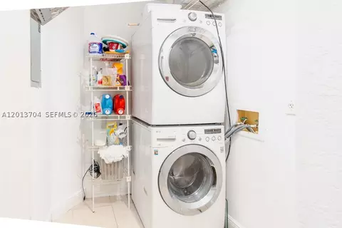 7411 W 33rd Ave, Hialeah, FL 33018 photo 32