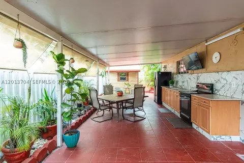 7411 W 33rd Ave, Hialeah, FL 33018 photo 15