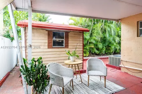 7411 W 33rd Ave, Hialeah, FL 33018 photo 6
