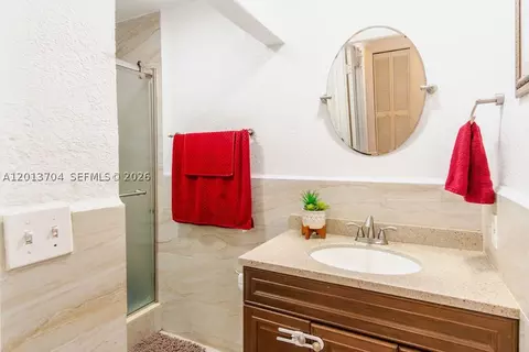 7411 W 33rd Ave, Hialeah, FL 33018 photo 28