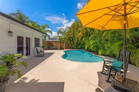 6651 SW 148th Ct, Miami, FL 33193