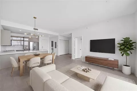 2000 Metropica Way #615, Sunrise, FL 33323