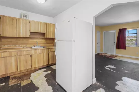 Entry Way - 351 E 14th St, Hialeah, FL 33010 photo 1 of 1