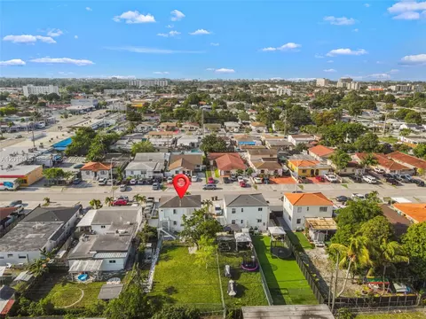 View/Area - 351 E 14th St, Hialeah, FL 33010 photo 2 of 5
