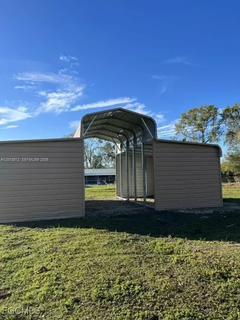 Other - 826 B Rd, Labelle, FL 33935 photo 4 of 10