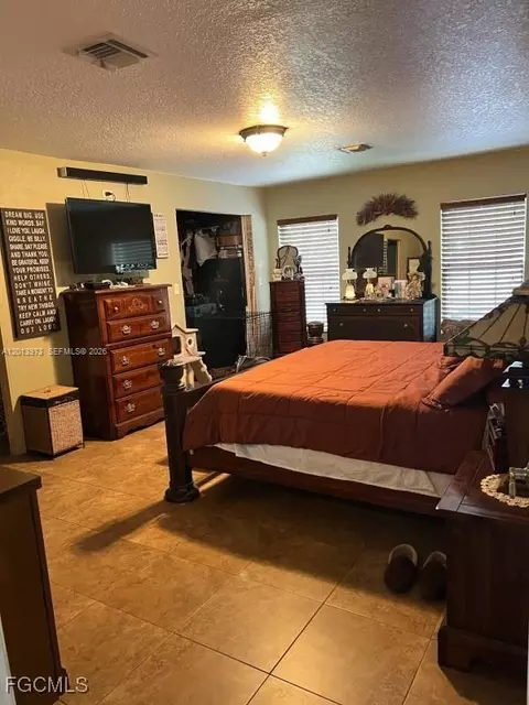 Bedroom - 826 B Rd, Labelle, FL 33935 photo 2 of 2