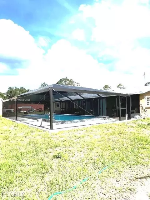 Exterior - 826 B Rd, Labelle, FL 33935 photo 1 of 5