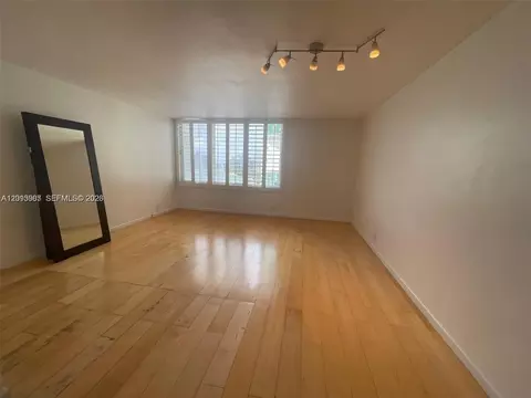 1000 West Ave #1122, Miami Beach, FL 33139