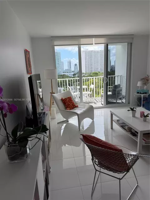 2851 NE 183rd St #1107E, Aventura, FL 33160