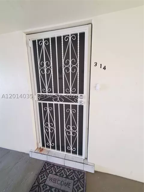 16801 NE 13th Ave #314, Miami, FL 33162