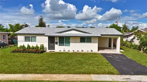 4021 NW 3rd Ter, Pompano Beach, FL 33064