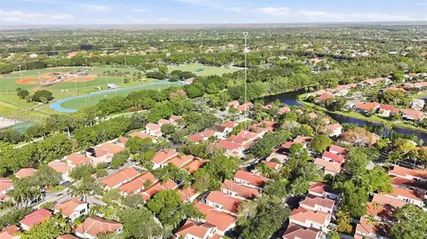View/Area - 926 Opal Ter, Weston, FL 33326 photo 9 of 12