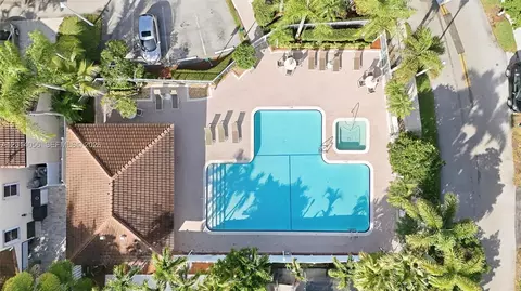 View/Area - 926 Opal Ter, Weston, FL 33326 photo 3 of 12