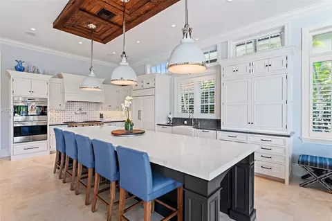 Kitchen - 103 Quayside Dr, Jupiter, FL 33477 photo 2 of 5