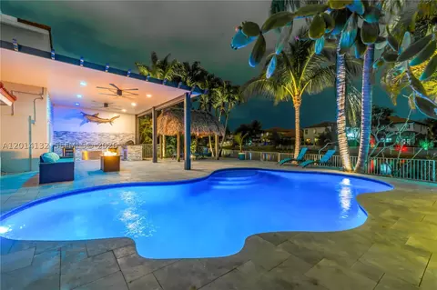 1080 NW 192nd Ave, Pembroke Pines, FL 33029