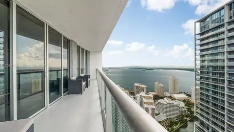 475 Brickell Ave #5109, Miami, FL 33131
