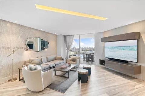17111 Biscayne Blvd #2107, North Miami Beach, FL 33160