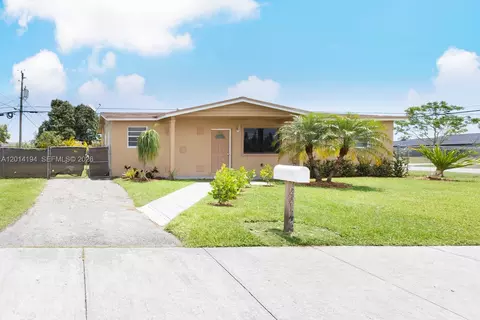 22345 SW 118th Ct, Miami, FL 33170