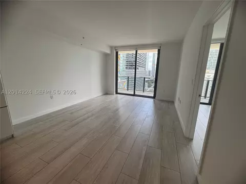 45 SW 9th St #1104, Miami, FL 33130