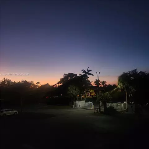 8200 SW 210th St #103, Cutler Bay, FL 33189