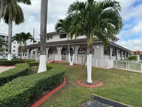 8185 NW 7th St #205, Miami, FL 33126