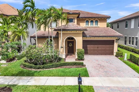 8915 W Watercrest Cir W, Parkland, FL 33076