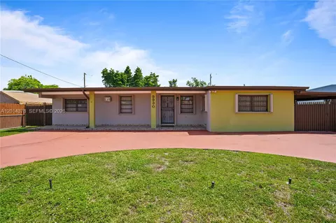 9930 SW 40th Ter, Miami, FL 33165