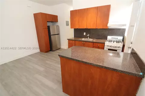 835 83rd St, Miami Beach, FL 33141