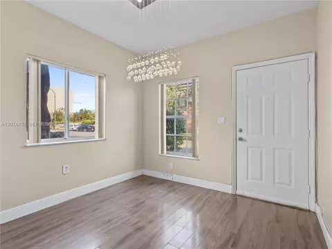 9 E 4th St #102, Hialeah, FL 33010