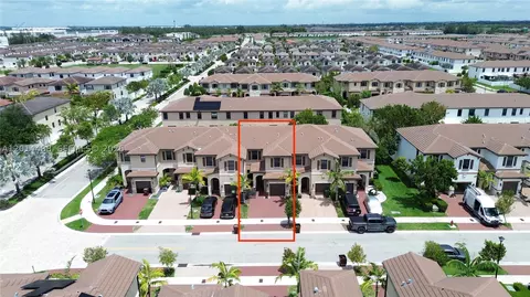 View/Area - 3469 W 106th St, Hialeah, FL 33018 photo 2 of 4