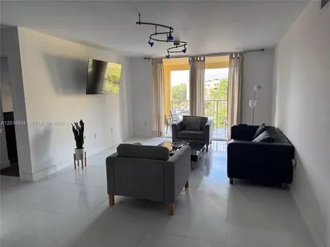 19555 E Country Club Dr #8507, Aventura, FL 33180