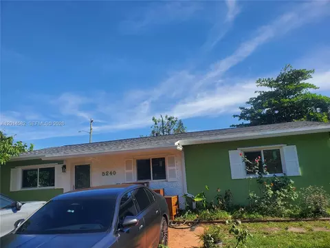 5240 SW 5th St, Margate, FL 33068