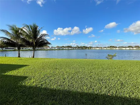 8621 NW 12th St #D178, Plantation, FL 33322