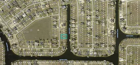 1913 NW 34th Pl, Cape Coral, FL 33993