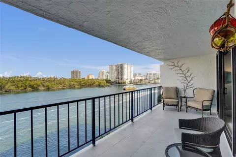 936 Intracoastal Dr #4F, Fort Lauderdale, FL 33304