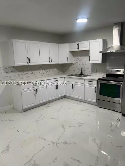 19360 NW 1st Ct, Miami Gardens, FL 33169