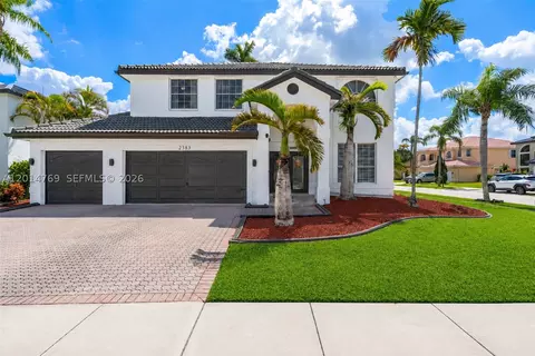 2383 SW 181st Ter, Miramar, FL 33029