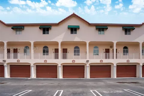 2461 NE 14th St #2461, Pompano Beach, FL 33062