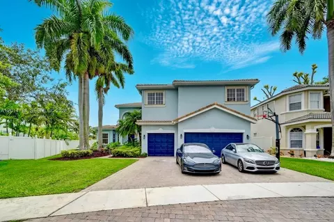 1580 SW 164th Ave, Pembroke Pines, FL 33027