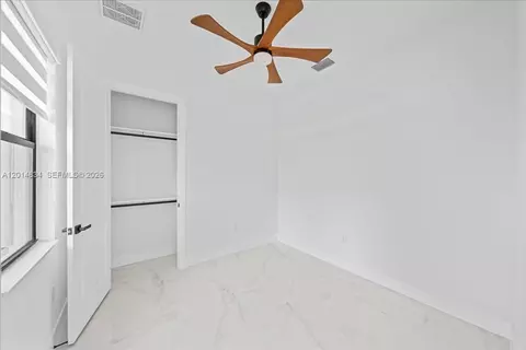 622 Beach Ave S, Lehigh Acres, FL 33974