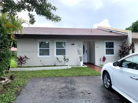 4904 SW 139th Ct, Miami, FL 33175