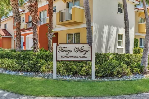 225 NW 14th Ave, Fort Lauderdale, FL 33311