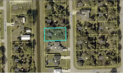 6037 Joplin Ave, Lehigh Acres, FL 33095